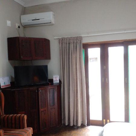 Buffalo Hotel 赫克托斯普雷特 外观 照片